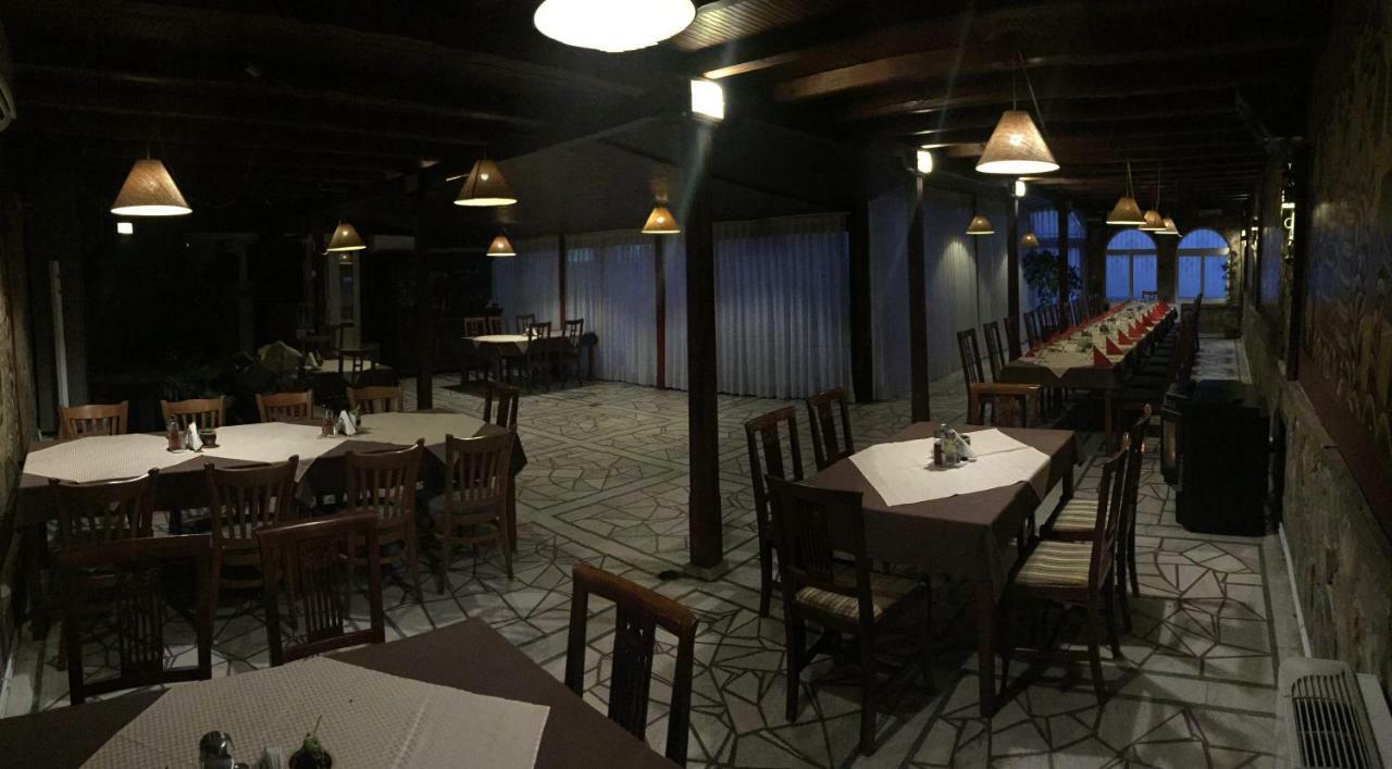 Family Hotel Odessa Sevlievo Exterior photo